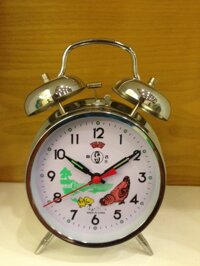 Đồng hồ con gà mái màu bạc - mã số 281