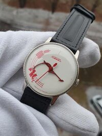 Đồng hồ DHCRAKETA17/11/20-13 kim búa liềm trắng