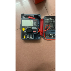 Đồng hồ đo điện trở cách điện Sanwa MG500