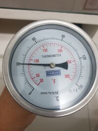 ĐỒNG HỒ ĐO NHIỆT ĐỘ YAMAKI  MẠT 100 THANG ĐO 150 ĐỘ C