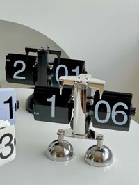 Đồng hồ Flip clock hai chân Đen