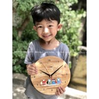 Đồng hồ gỗ siêu nhân size 25 cm (màu gỗ tự nhiên)