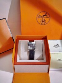 Đồng hồ Hermes nữ mặt vuông dây da đính đá Like Auth 26mm