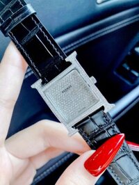 Đồng hồ Hermes nữ Siêu Cấp mặt vuông đính đá dây da 25x36mm