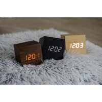 Đồng hồ LED để bàn