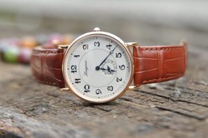 Đồng hồ Longines L47858732, 38mm