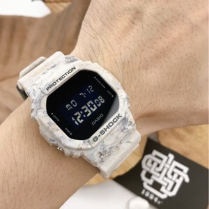 Đồng hồ nam Casio G-Shock DW-5600WM