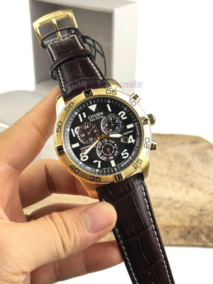 Đồng hồ nam Citizen BL5472