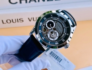Đồng hồ nam dây da bulova 96A135