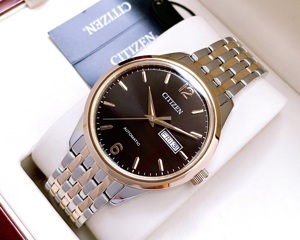 Đồng hồ nam dây kim loại Citizen - NH7504