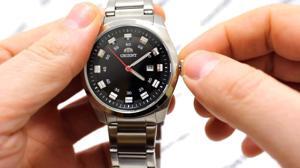 Đồng hồ nam dây kim loại Orient FUND0002B0