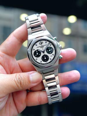 Đồng hồ nam Girard Perregaux Laureato Chronograph 81020-11-131-11A