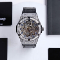 Đồng Hồ Nam Hublot lộ cơ xuyên thấu cực chất ✔️Size : 40mm ✔️Máy cơ nhật ✔️Kính shaphie nguyên khối ✔️Thép 904L