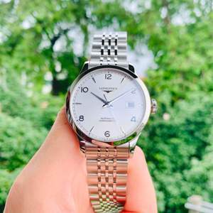 Đồng hồ nam Longines L2.820.4.76.6
