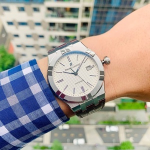 Đồng hồ nam Maurice Lacroix Aikon AI6008-SS001-130-1