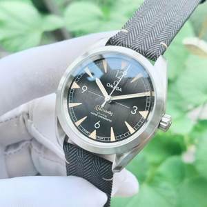 Đồng hồ nam Omega Seamaster 220.12.40.20.01.001