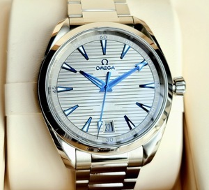 Đồng hồ nam Omega Seamaster Aqua Terra 220.10.41.21.06.001