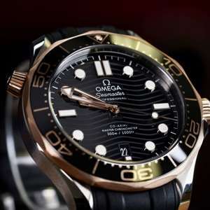 Đồng hồ nam Omega Seamaster Diver 210.22.42.20.01.002
