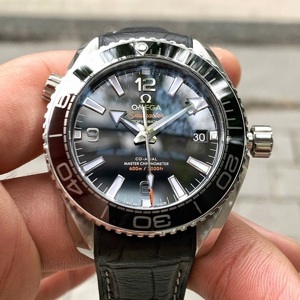 Đồng hồ nam Omega Seamaster Planet Ocean 215.33.40.20.01.001