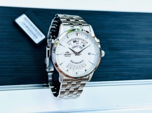 Đồng hồ nam Orient FEU0A003WH