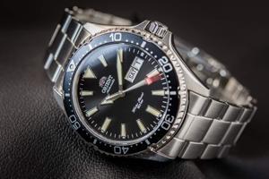 Đồng hồ nam Orient MAKO III RA-AA0001B19B