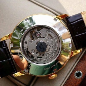 Đồng hồ nam Orient SAG02003W0