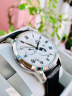 Đồng hồ nam Orient SAK00002S