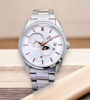 Đồng hồ nam Orient Sun and Moon Gen 5 2021 RA-AK0306S10B
