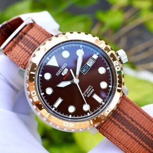 Đồng hồ nam Seiko SRPC68K1