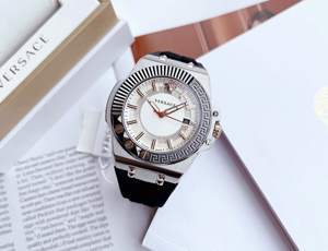 Đồng hồ nam Versace VEDY00219