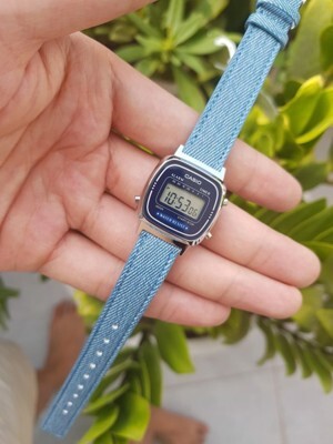 Đồng hồ nữ Casio LA670WL