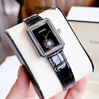 Đồng Hồ Nữ Chanel Dây Da Đen Mặt Vuông Đen Viền Đá Đính Hoa Nổi Size 28x32mm