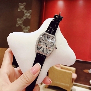 Đồng hồ nữ Christian Van Sant CV4840