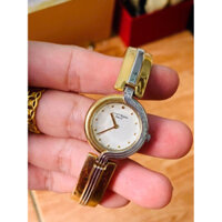 Đồng hồ nữ Courreges Paris chính hãng Japan dáng kiềng vàng nữ đeo.