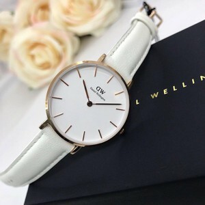 Đồng hồ nữ Daniel Wellington DW00100189