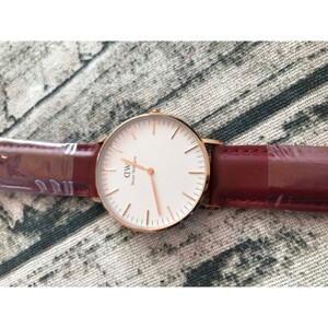 Đồng hồ nữ Daniel Wellington DW00100122