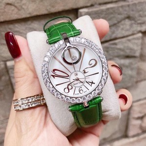 Đồng hồ nữ  Royal Crown 3850