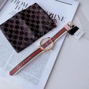 Đồng hồ nữ Gucci YA1264118