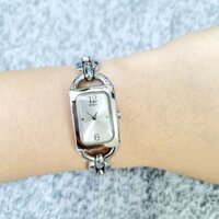 Đồng hồ nữ lắc Gues s