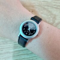 Đồng hồ nữ máy Nhật kim giây lạ