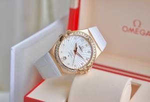 Đồng hồ nữ Omega Constellation 123.58.35.20.55.003