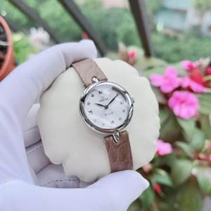 Đồng hồ nữ Omega Prestige 424.13.27.60.52.001