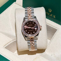 Đồng Hồ Nữ Rolex Mặt Nâu Cafe, Viền Đá Swarovsky Lấp Lánh,Size 31mm, Kính Saphia Chống Xước, Full Hộp Sổ Thẻ, Chống Nước