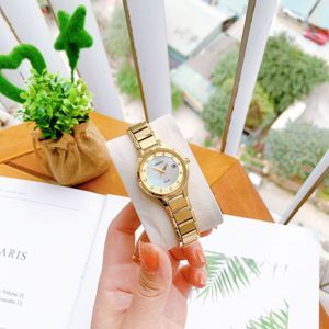 Đồng hồ nữ Seiko SUT320
