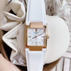 Đồng hồ nữ Tissot T090.310.36.111.00