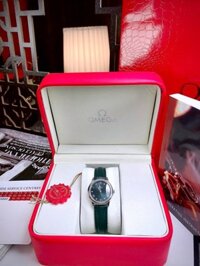 Đồng hồ Omega Deville nữ dây da màu xanh lá cây máy Nhật 28mm