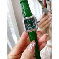 Đồng hồ sang trọng Đồng hồ cổ điển rực rỡ Mặt số xanh rực rỡ Nhẫn kim cương tỏa sáng Đồng hồ thạch anh quý giá Cartier Santos Nữ quyến rũ
