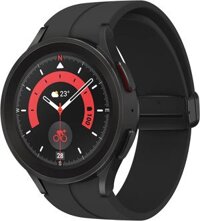 Đồng hồ thông minh Samsung Galaxy Watch 5 Pro 45mm Bluetooth với tính năng theo dõi cơ thể, sức khỏe, thể dục và giấc ngủ, pin cải tiến, mặt kính tinh thể sapphire, GPS lộ trình, khung titan, phiên bản Hoa Kỳ và màu đen.