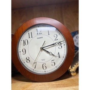 Đồng hồ treo tường Casio IQ-126-5DF