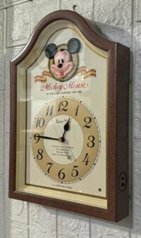 Đồng hồ treo tường Disney Time có nhạc cho phòng bé rất dễ thương